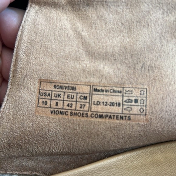 Vionic Roni Suede Ruffle Slide - Picture 5 of 6